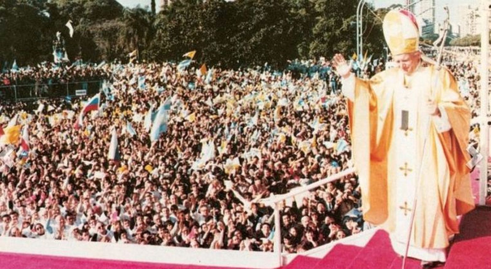 Argentinos rezan por la paz en Palermo