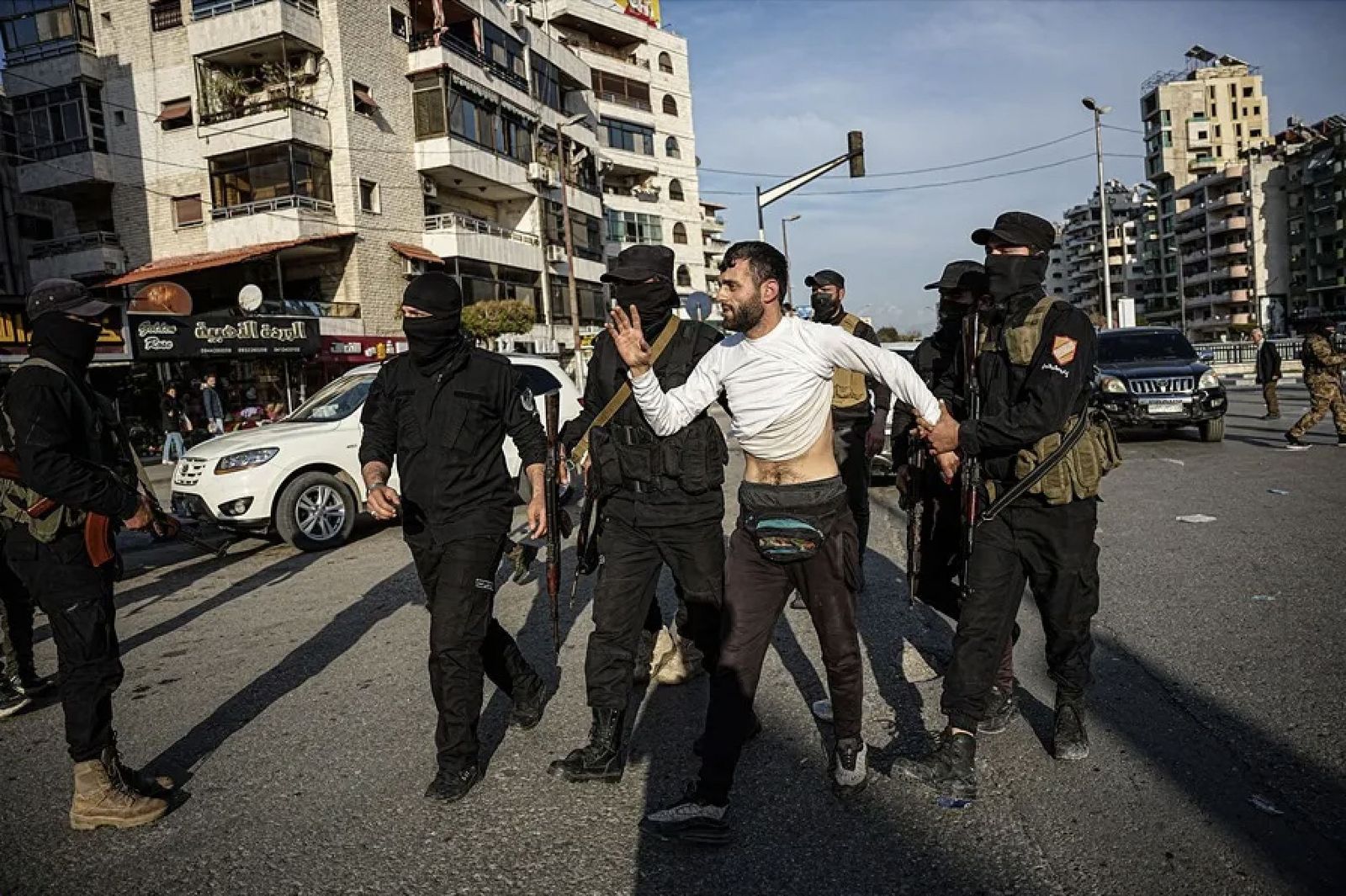 Un partidario de Al Assad, detenido por las nuevas fuerzas del orden