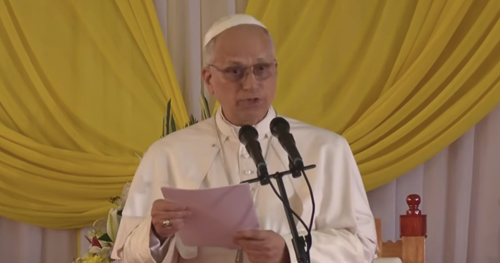 El Papa, en la universidad de Yaundé