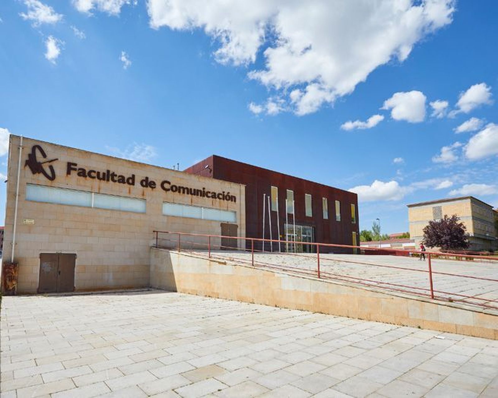 Facultad de Comunicación de la UPSA