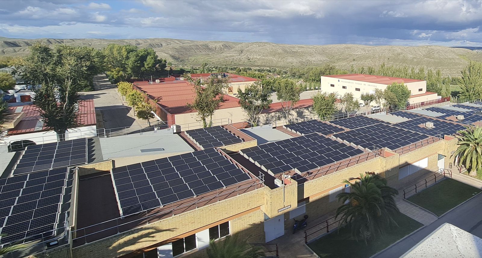 Placas solares en las instalaciones de Ciempozuelos