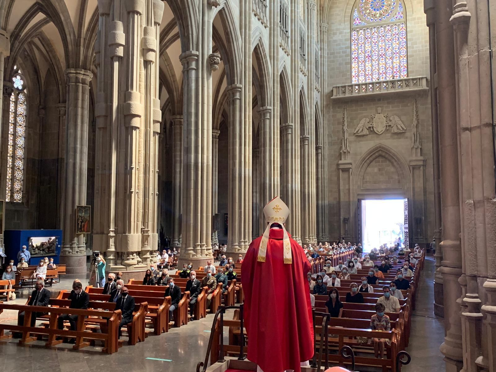 Mons. Elizalde: “Rezar por las víctimas supone también no bajar la guardia y actuar responsablemente”