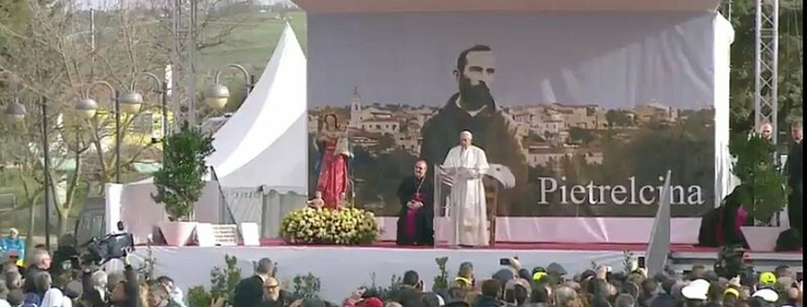 Saludo del Papa a los fieles de Pietrelcina