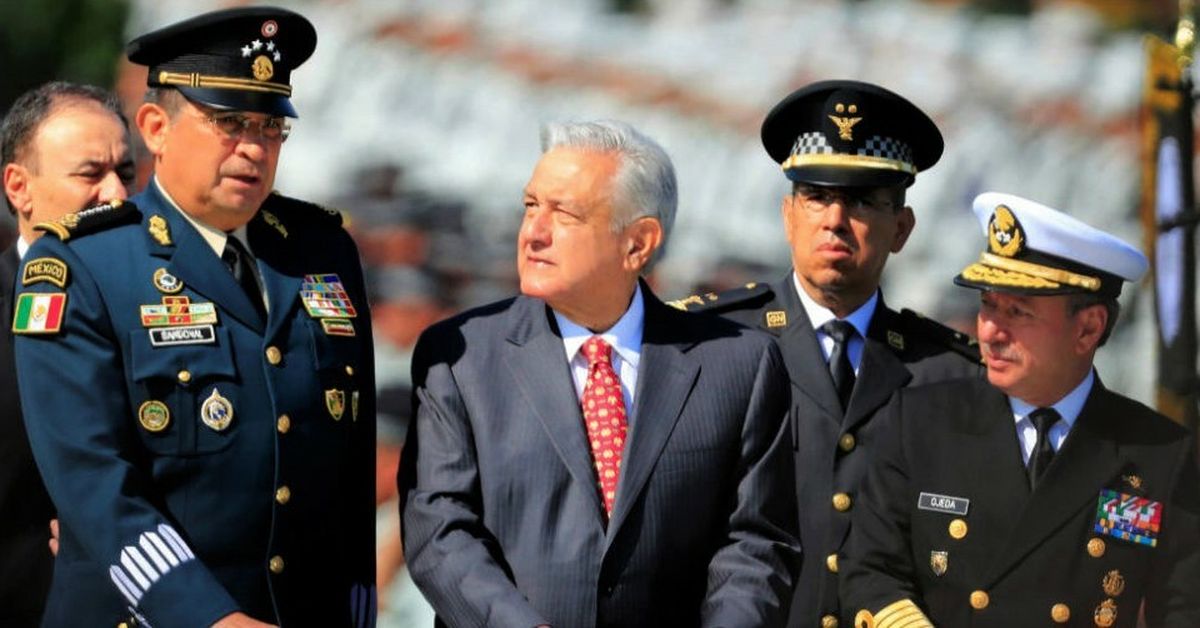 El General que acaba con su ejército...