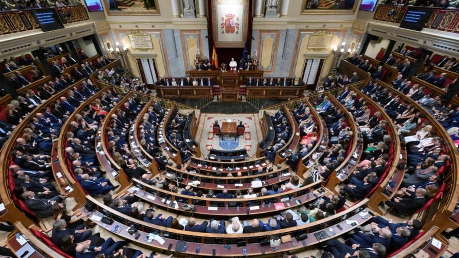 El Congreso, volcado con el Papa