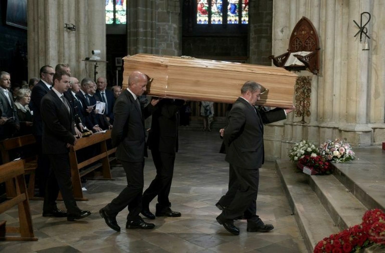 Último homenaje al cardenal Etchegaray en Bayona