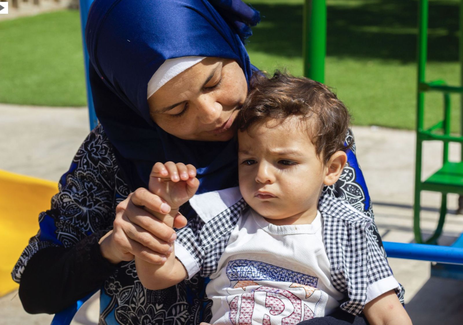 Una refugida con su hijo en el Proyecto Fratelli