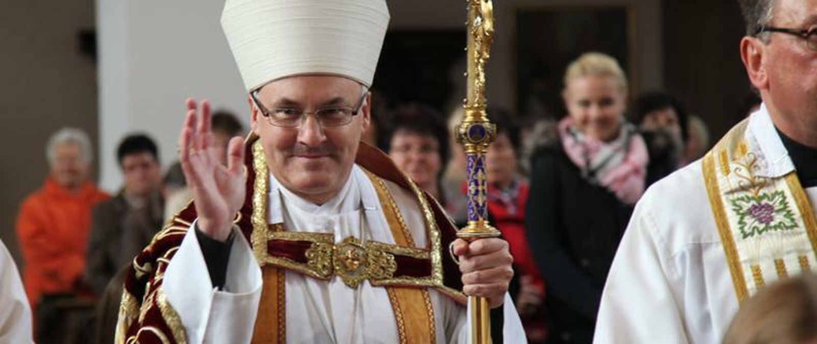 El actual obispo de Ratisbona