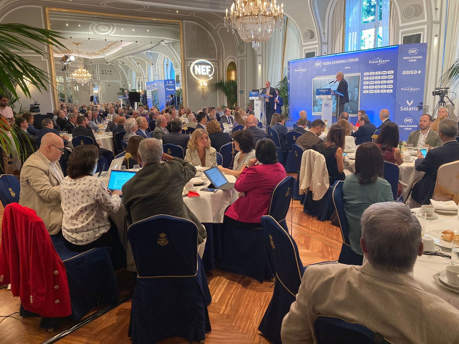 Manuel Bretón: "Once millones de personas en España están en situación límite"