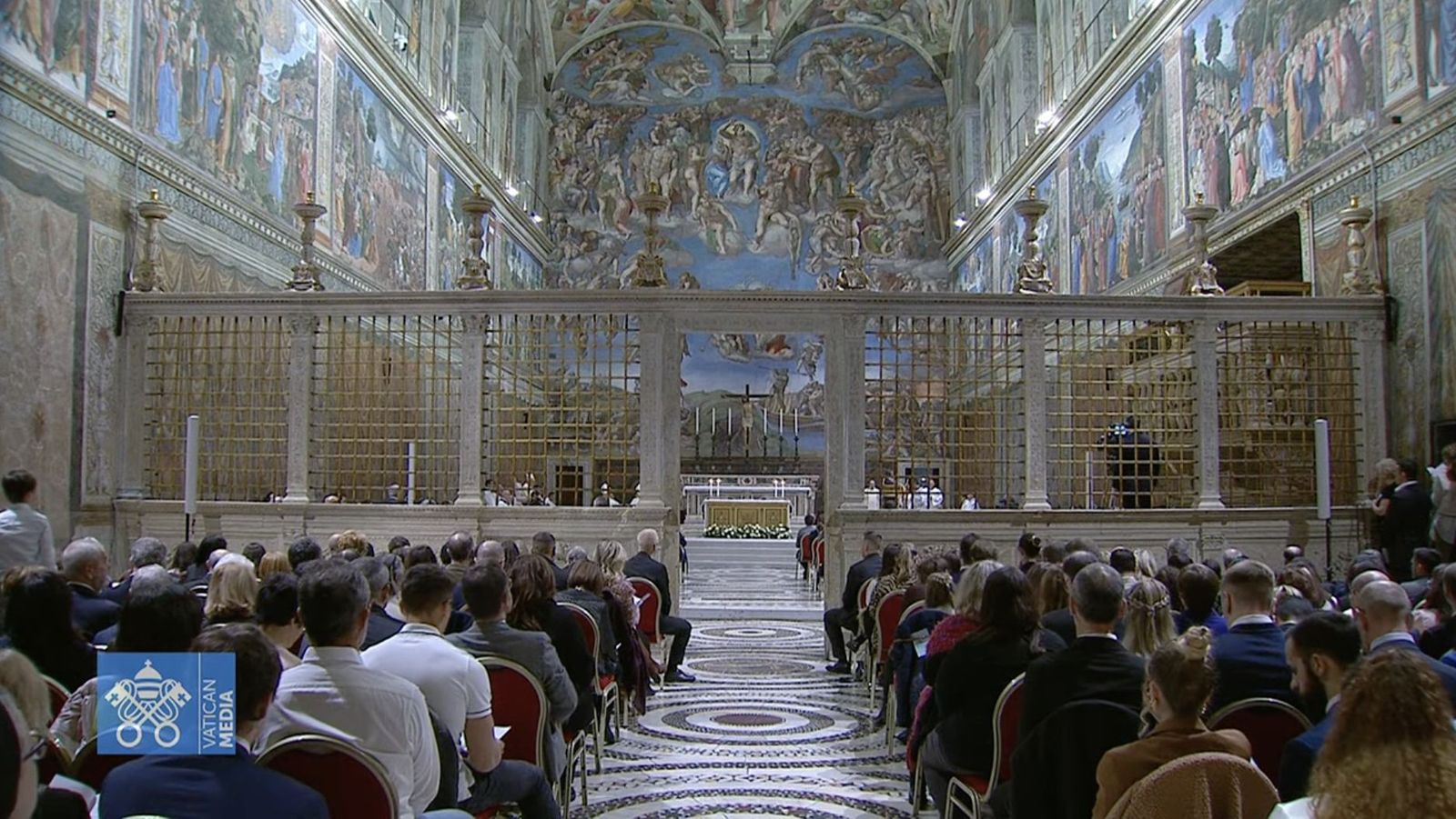 Vista de la Capilla Sixtina durate la ceremonia de los bautizos