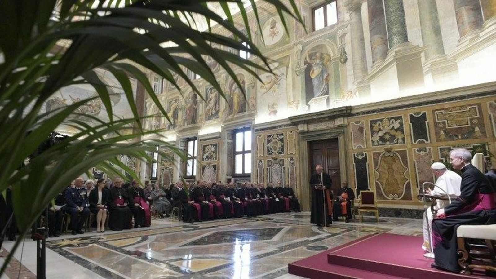 El Papa, con los parlamentarios marselleses