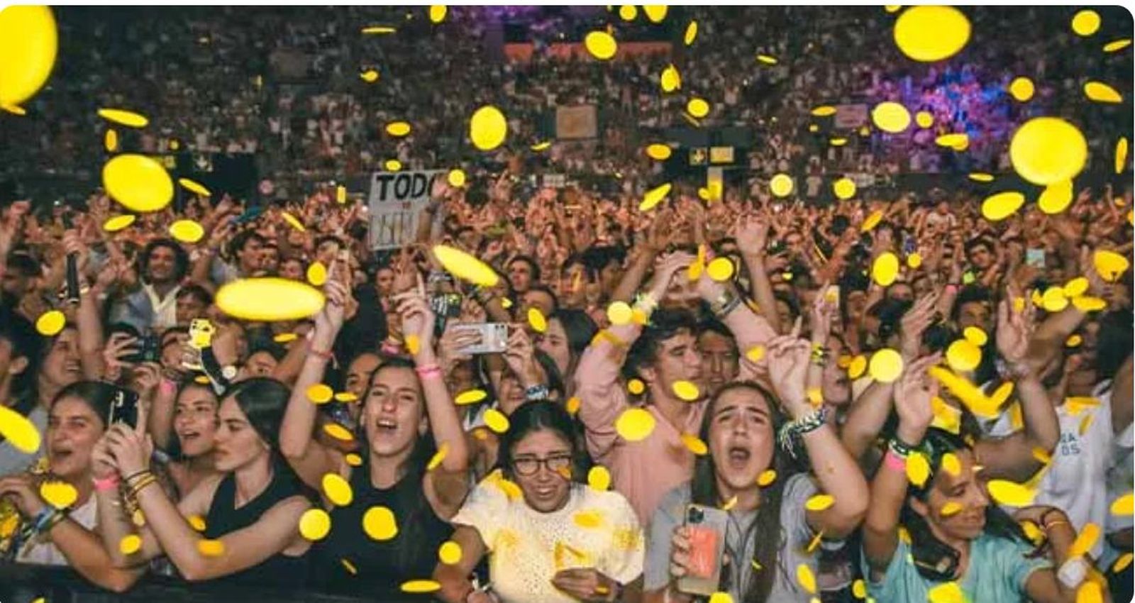 El espejismo del retorno religioso: nostalgia clerical, liturgias pop y misticismo de elites.