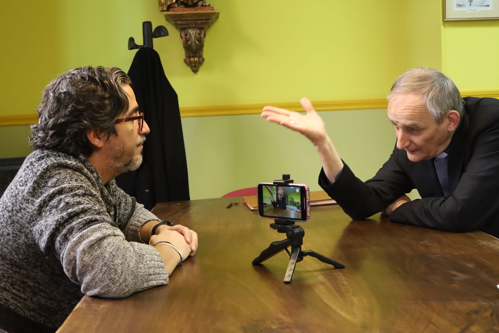 Entrevista de Zuppi en Religión Digital