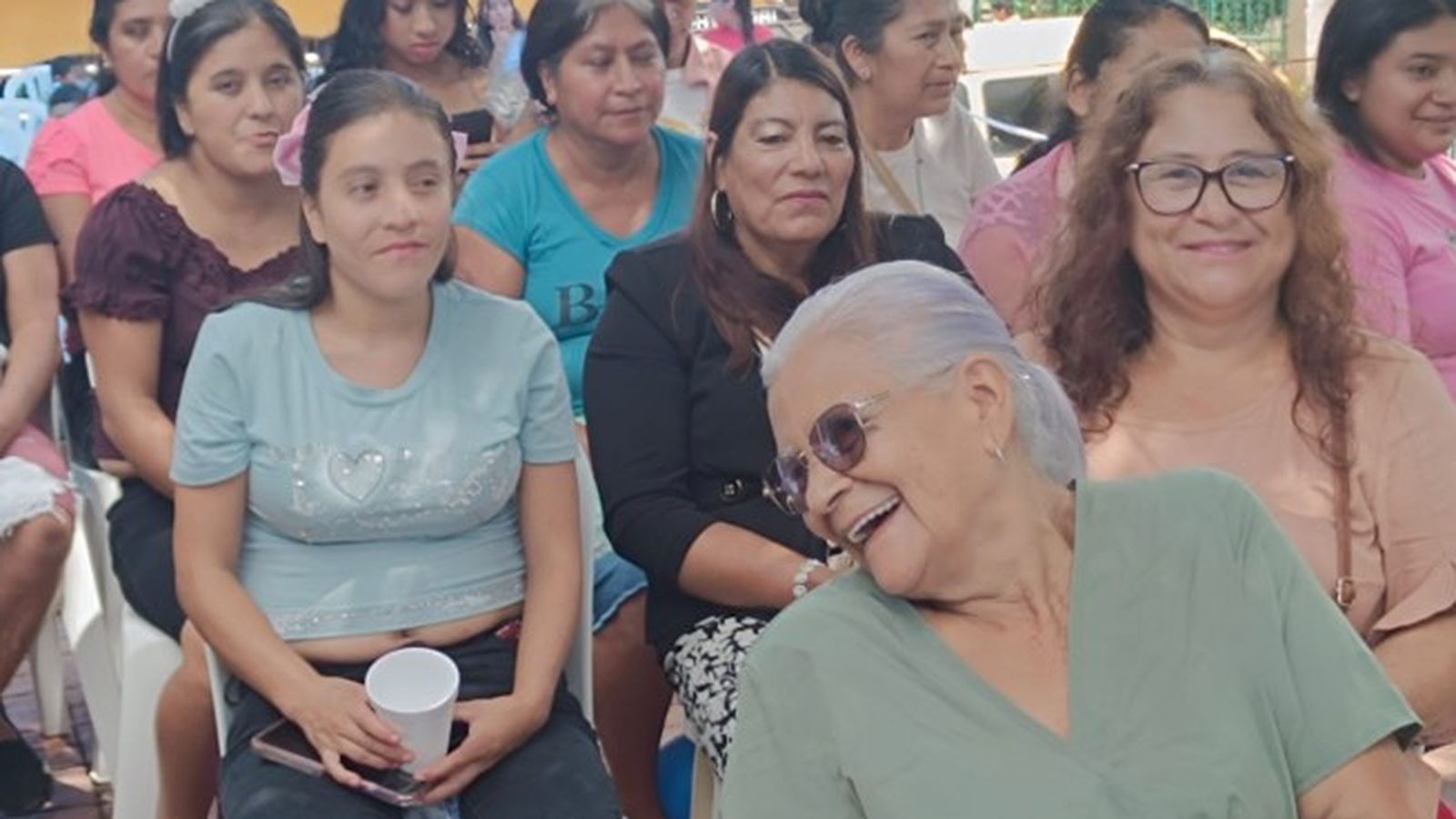 La Iglesia particular es una comunidad concreta de discípulos y discípulas de Jesús, reunida por el Espíritu, presidida por su obispo y llamada a encarnar el Evangelio.