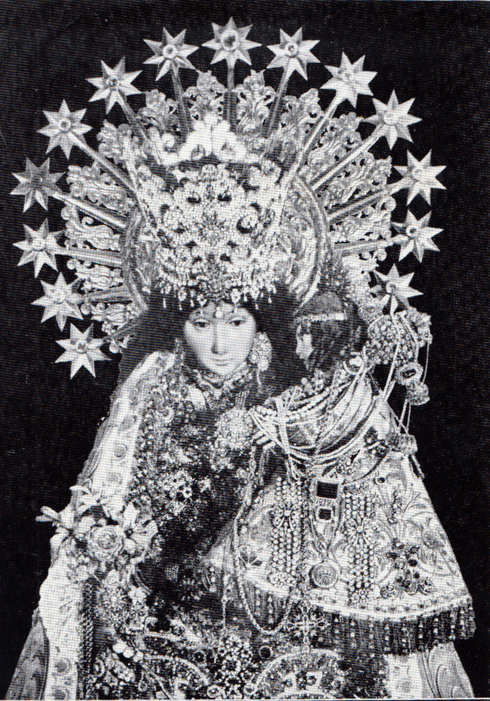 Virgen de los Desamparados de Valencia.