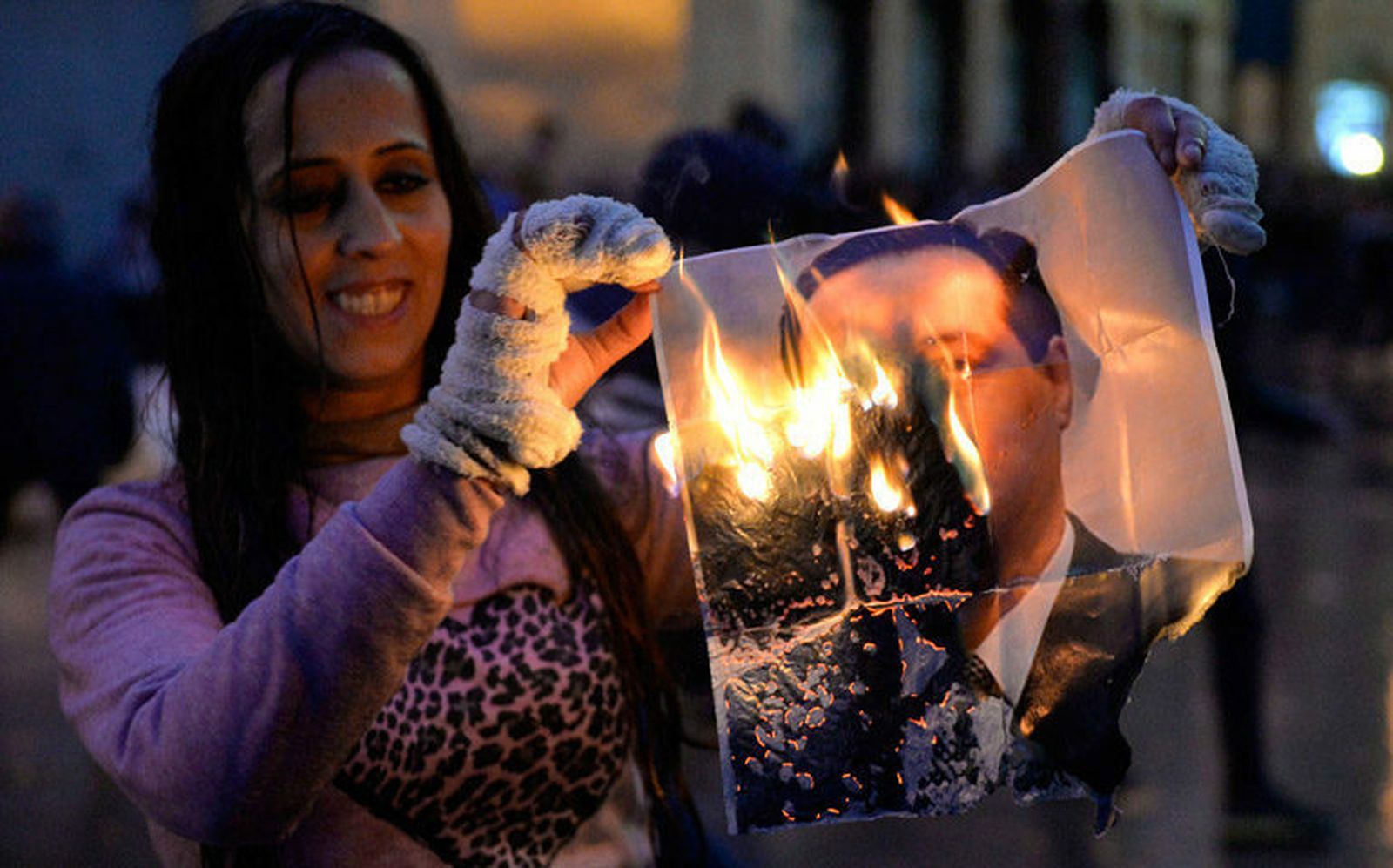 Los manifestantes expresaron su rechazo desde primera hora de la mañana del día 22