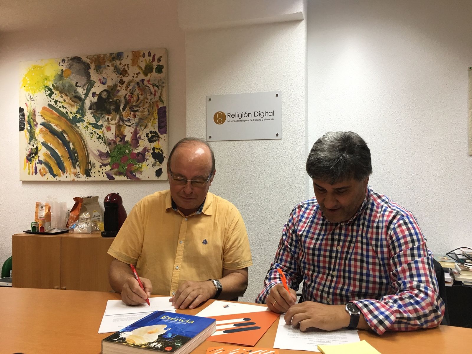 Firma del acuerdo RD-Fundación Edelvives