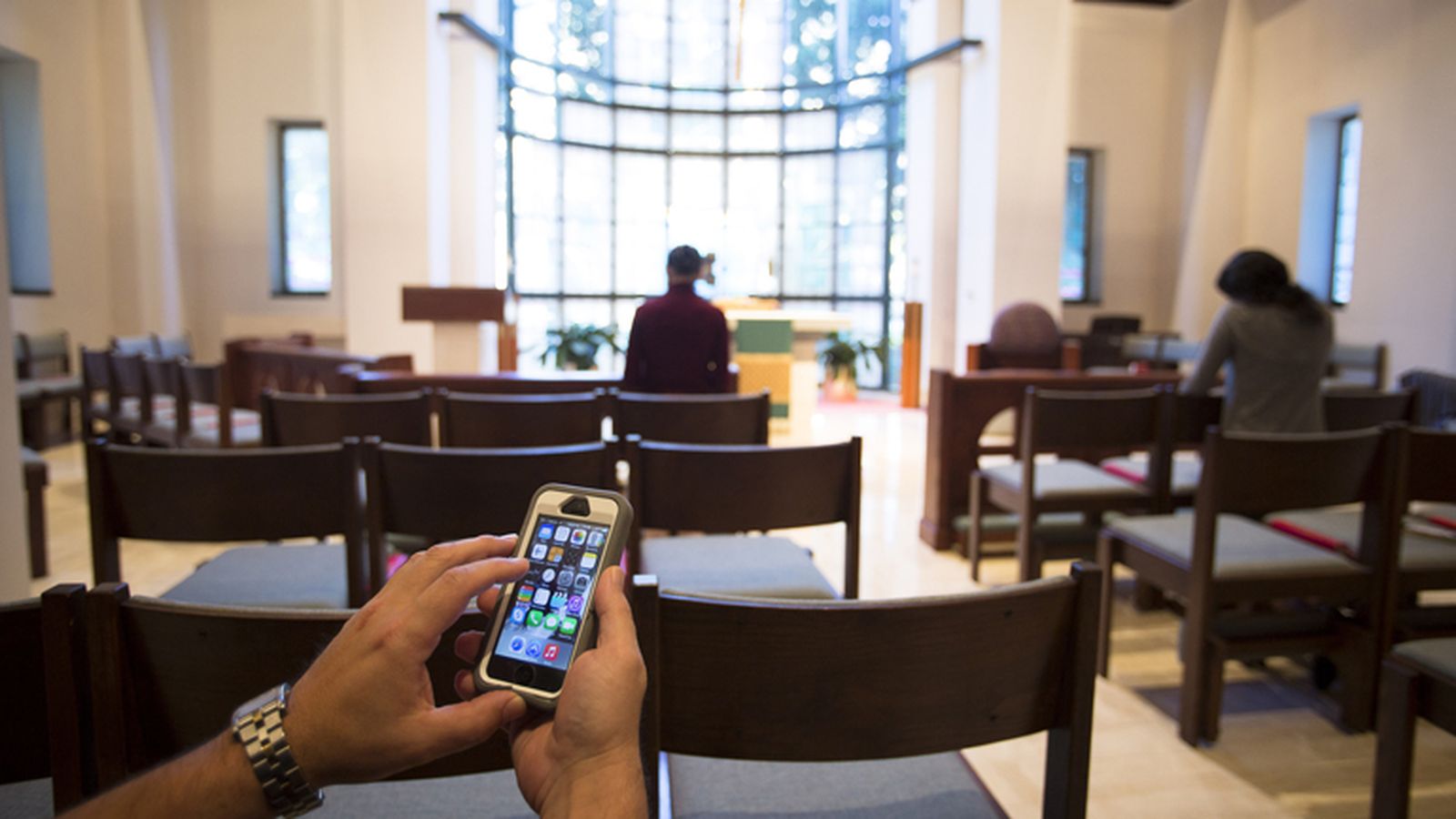 Según Otón, "el anhelo de trascendencia ya no es tan reticente a las formas tradicionales"