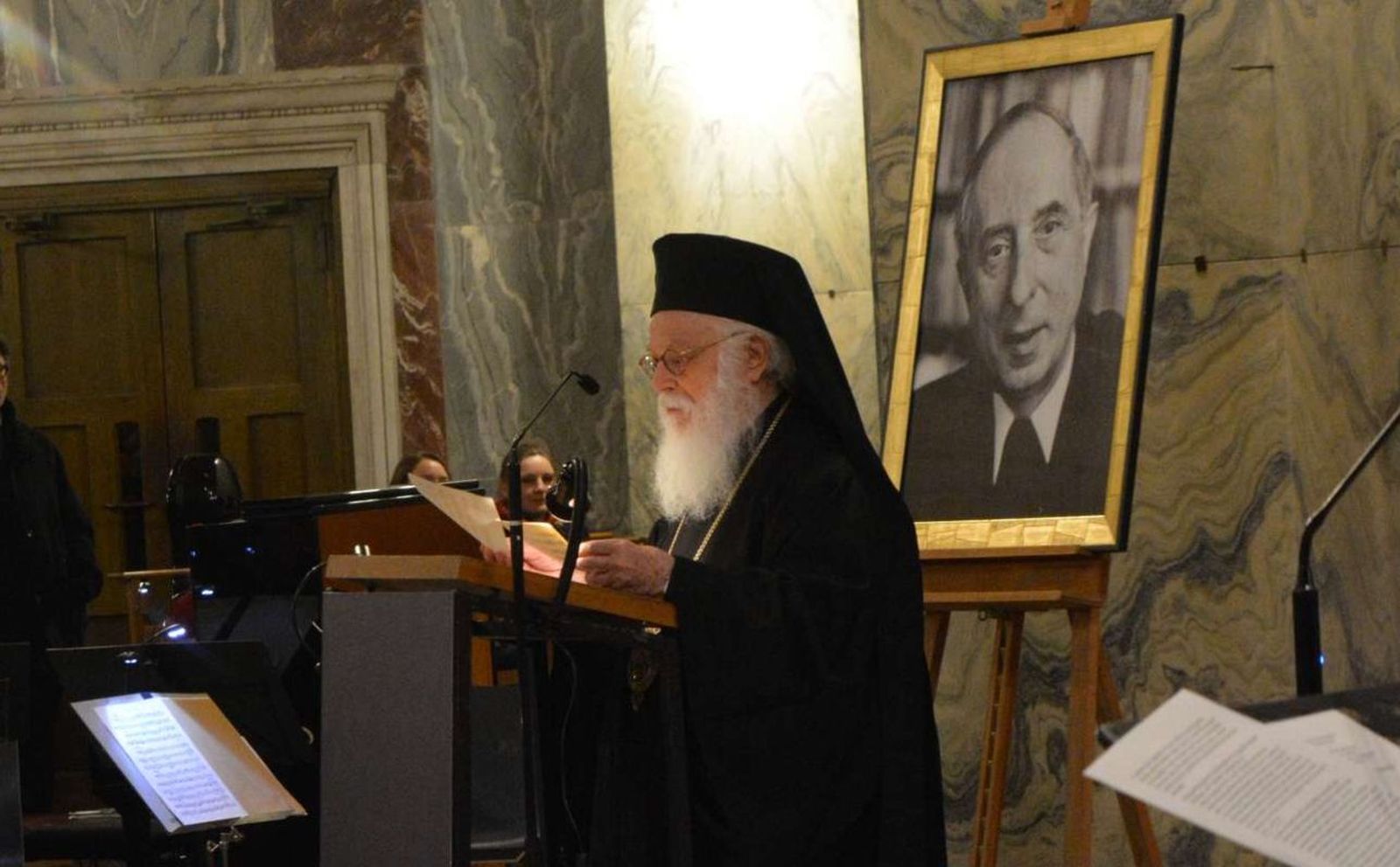 El arzobispo Anastasios recibe el Premio Klaus Hemmerle