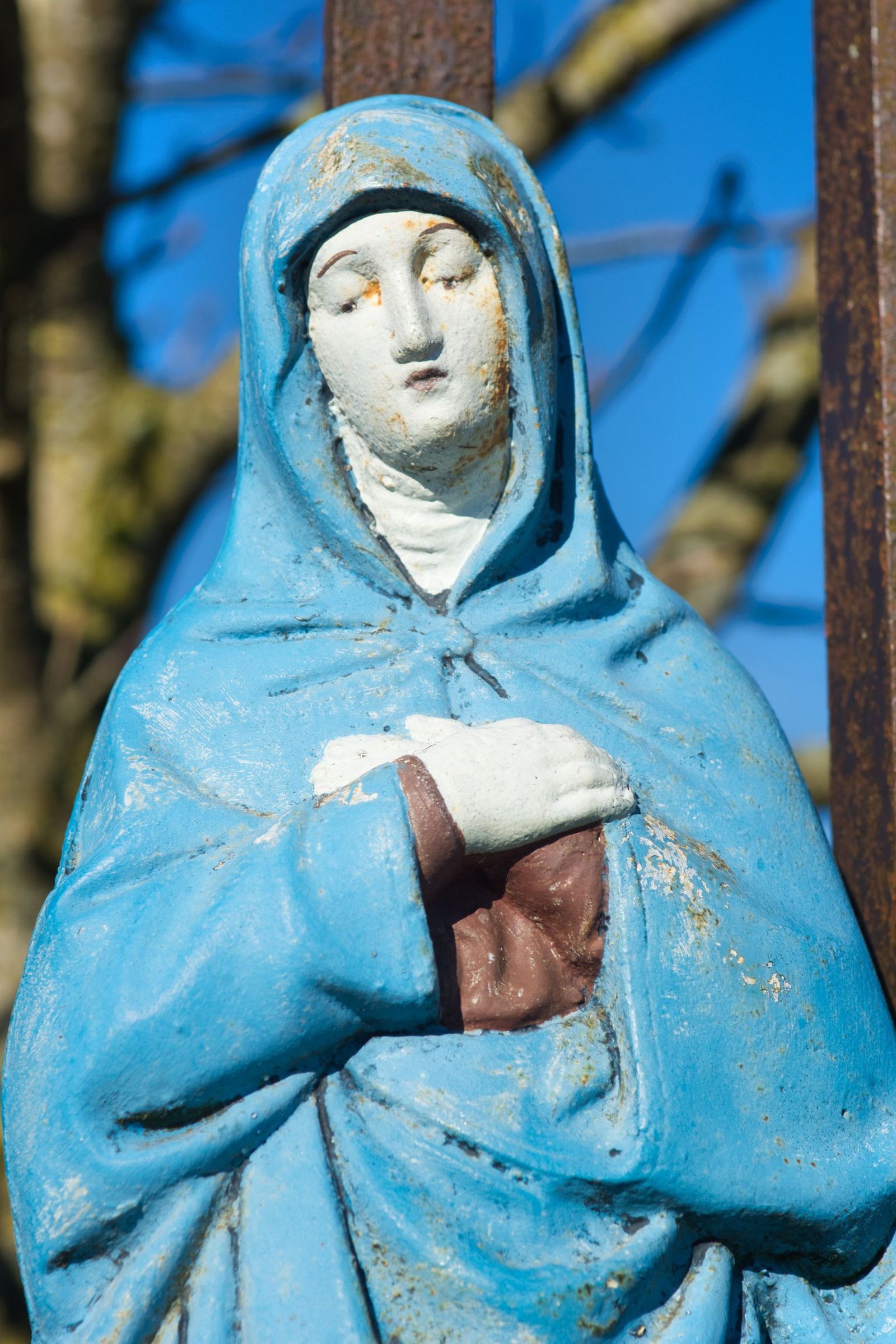 💙 La Peregrina de las Sandalias Inquietas, con el hermano Francisco de Asís