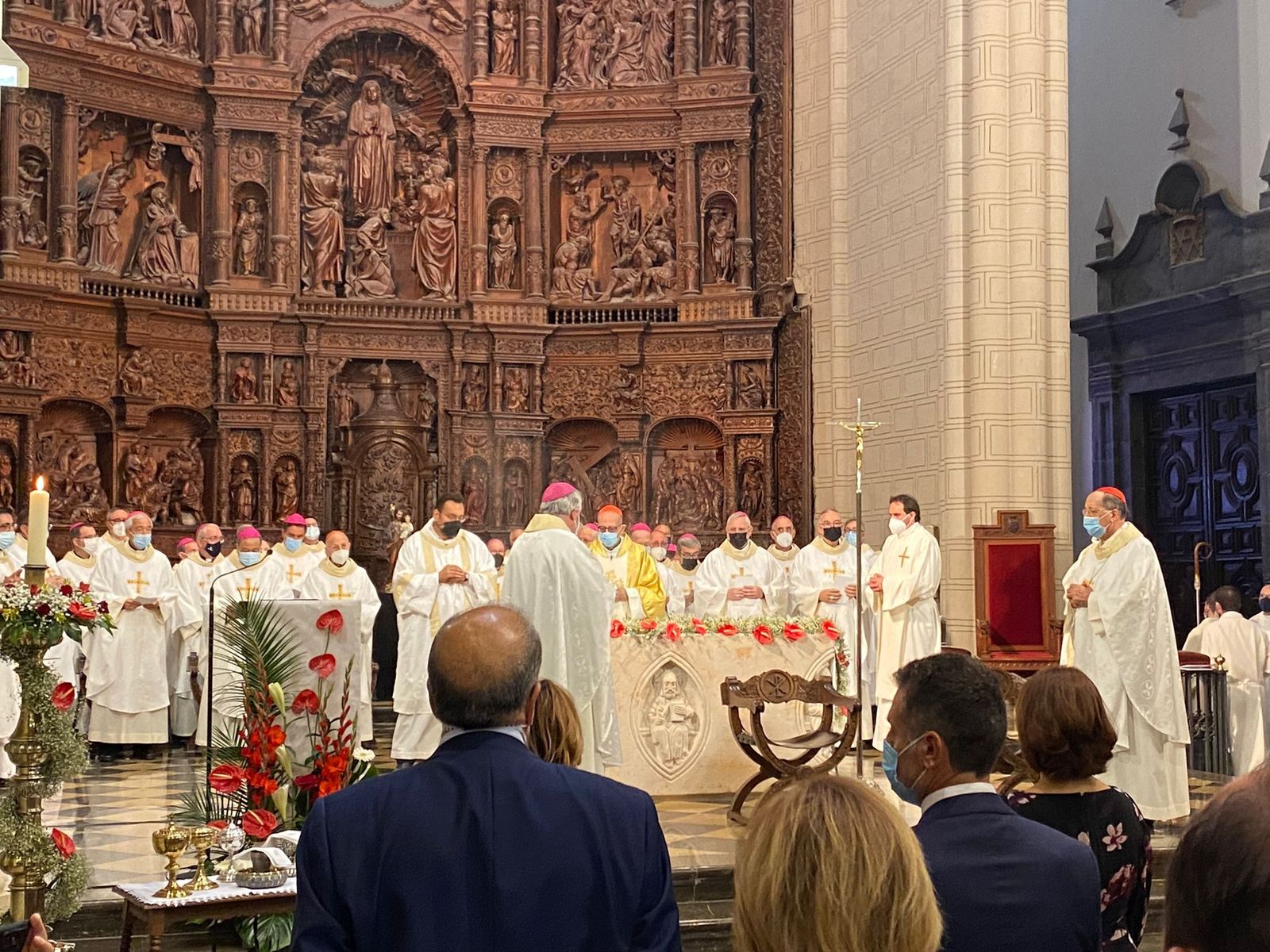 Bendición del altar de la catedral de Teruel