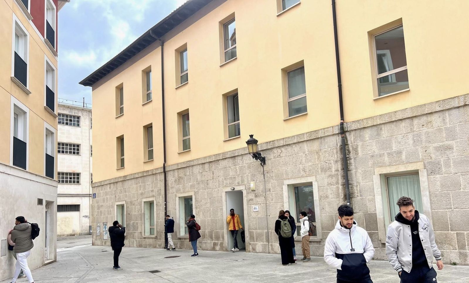 El edificio que ocupa Atalaya