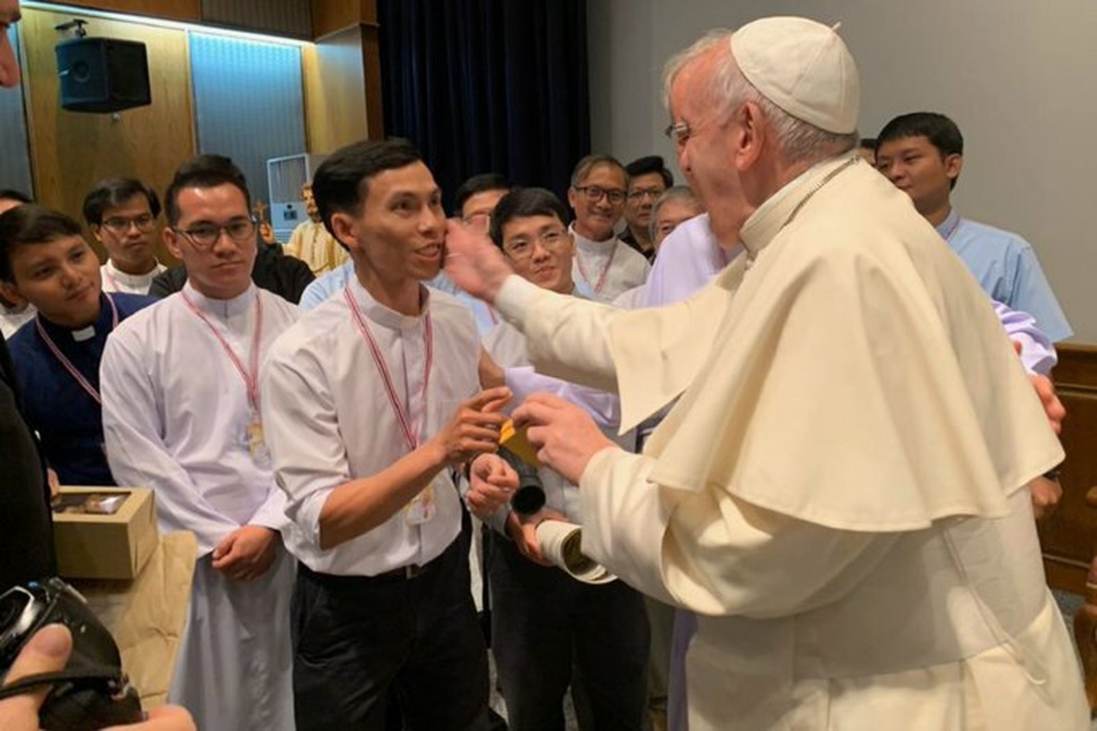 El Papa, con los jesuitas de Tailandia y Japón