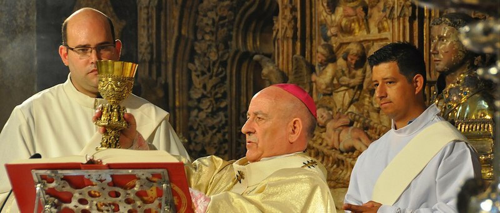 Jiménez Zamora lanza un mensaje renovador en el VII Centenario de la Archidiócesis