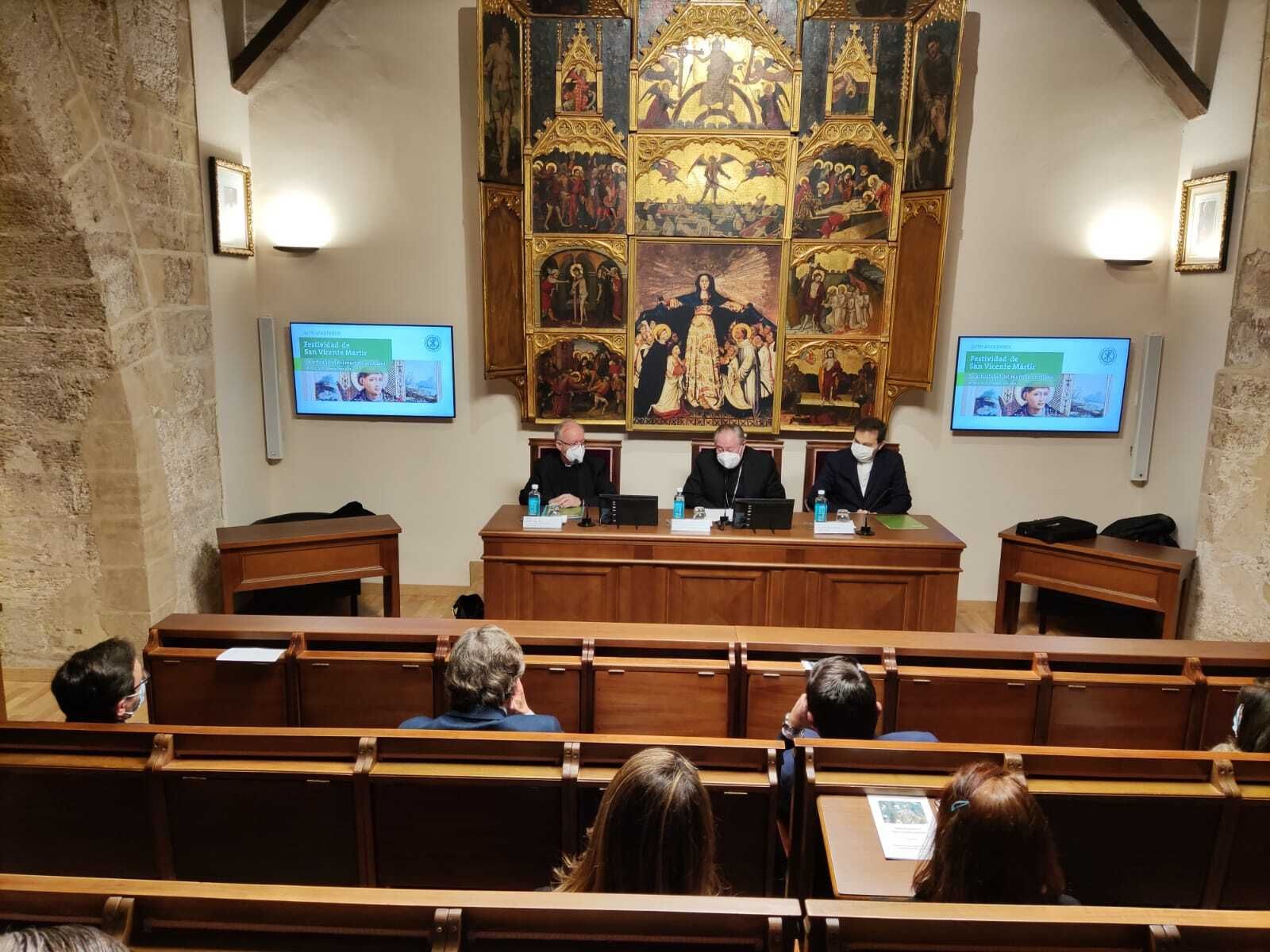 Acto académico en San Vicente Mártir