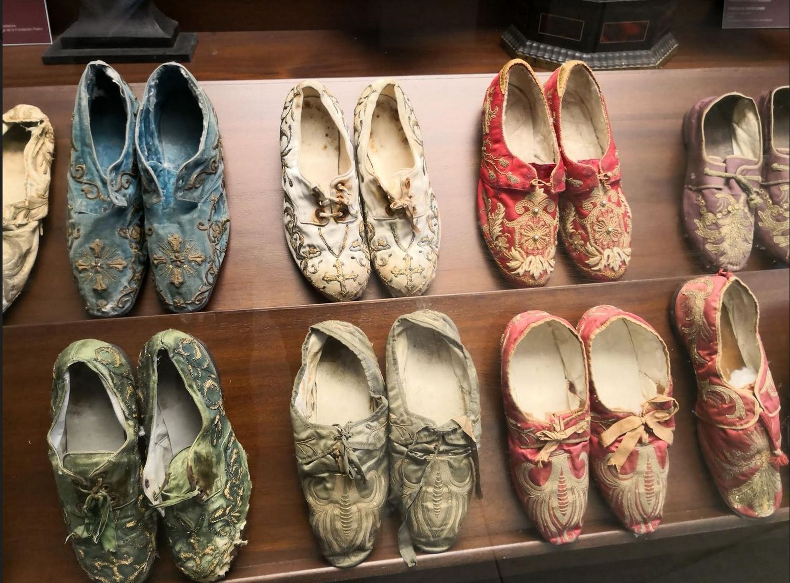 Sandalias episcopales