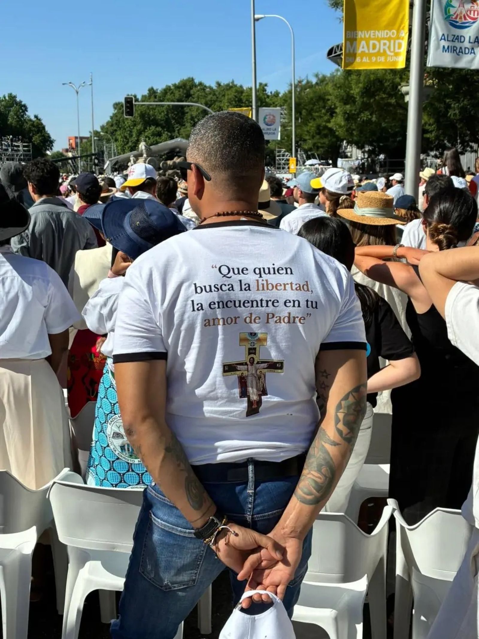 Grupo de presos en la misa del Corpus celebrada por el Papa en Madrid