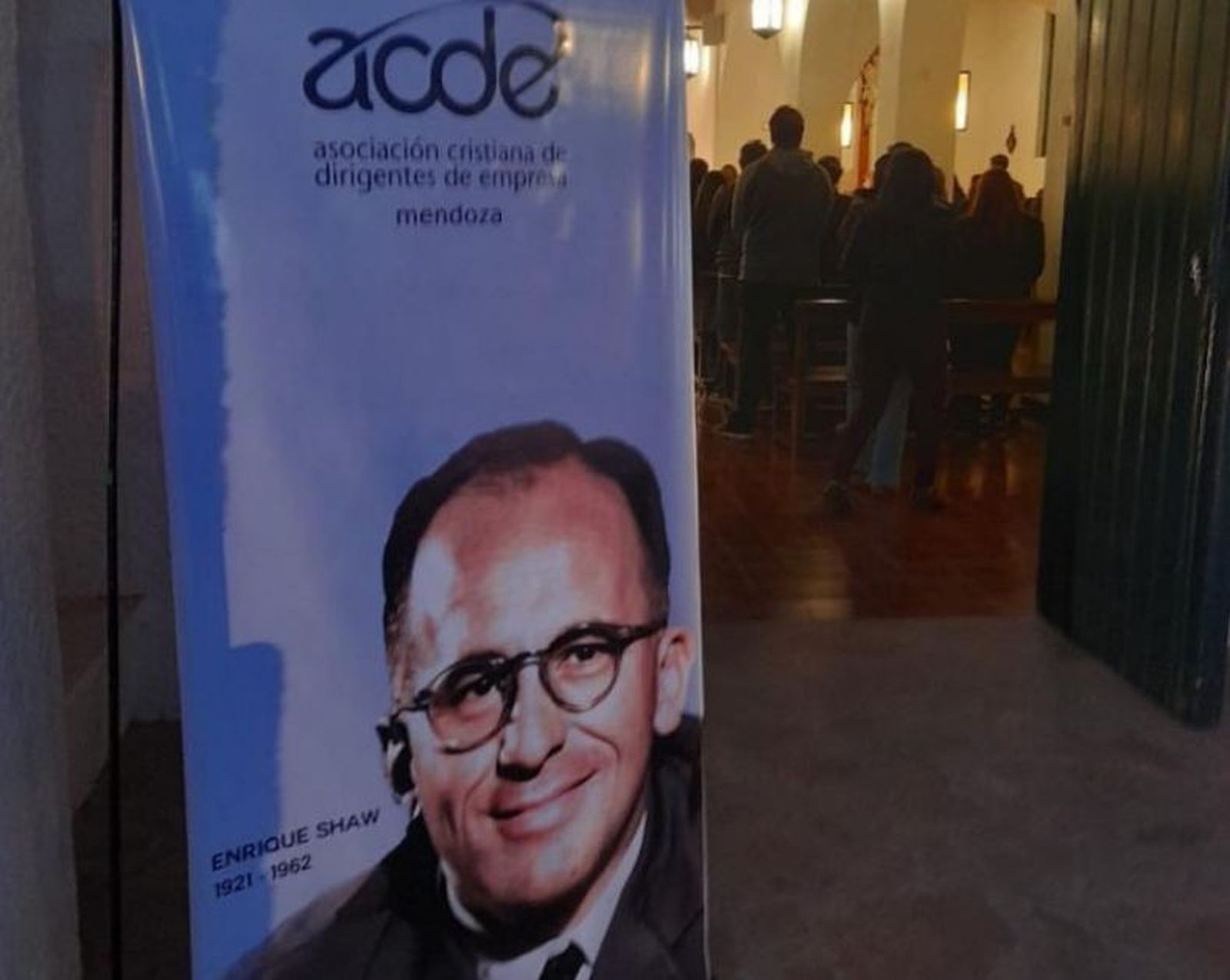 Cartel conmemorativo