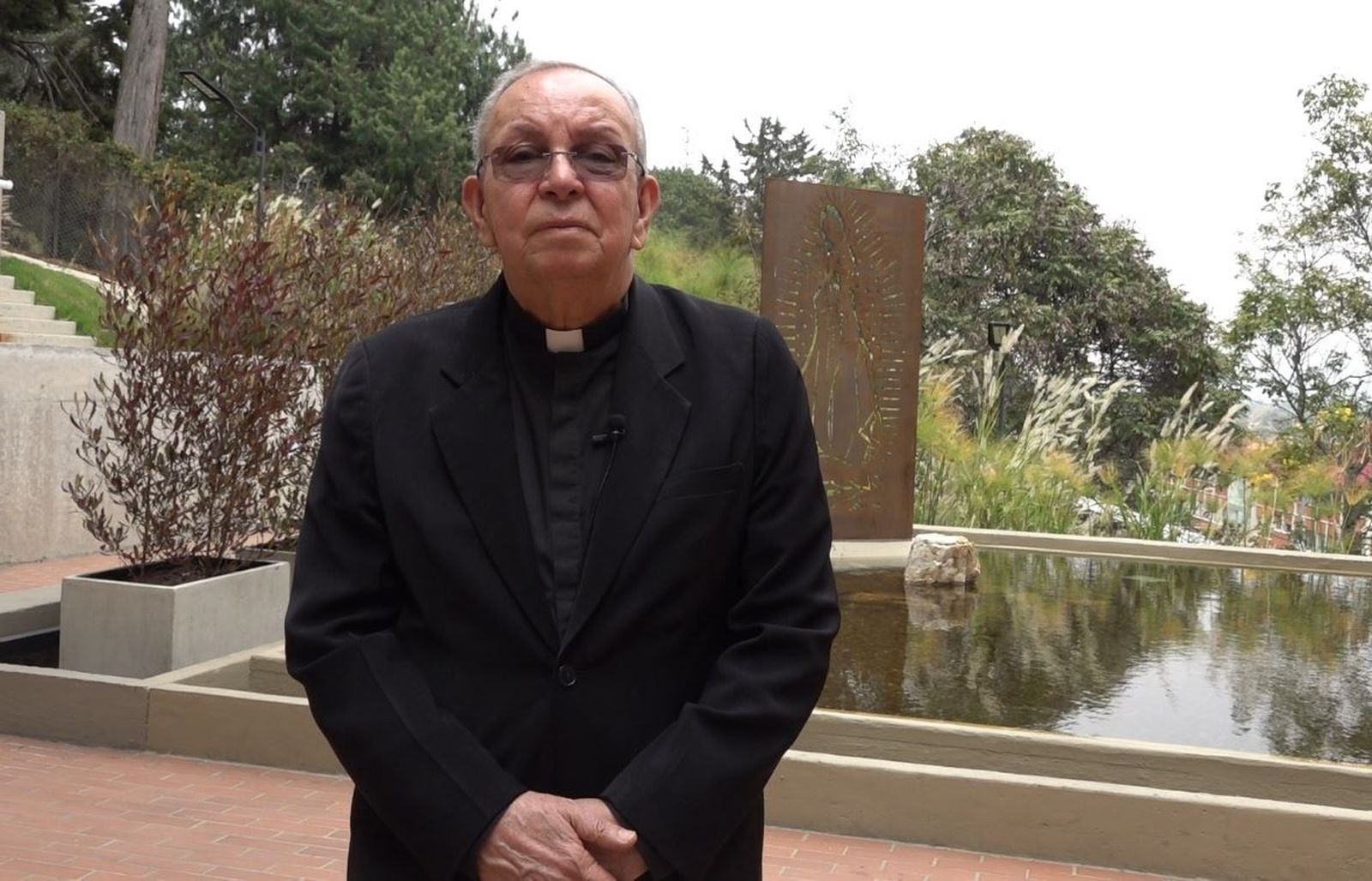 Mons. Héctor Fabio Henao