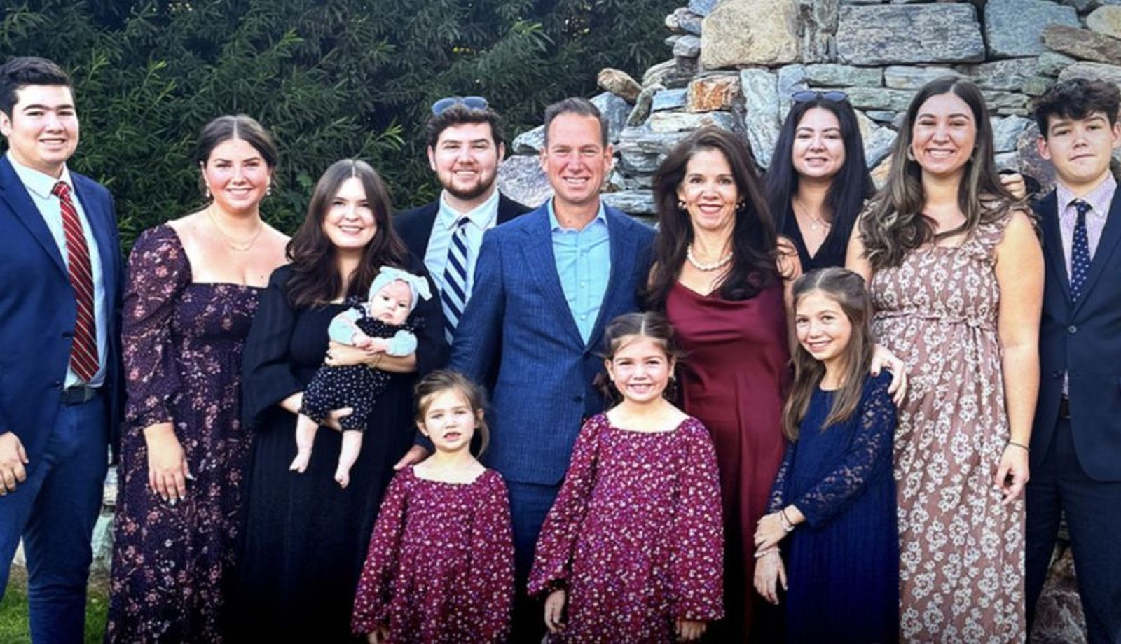 El nuevo embajador, con su familia