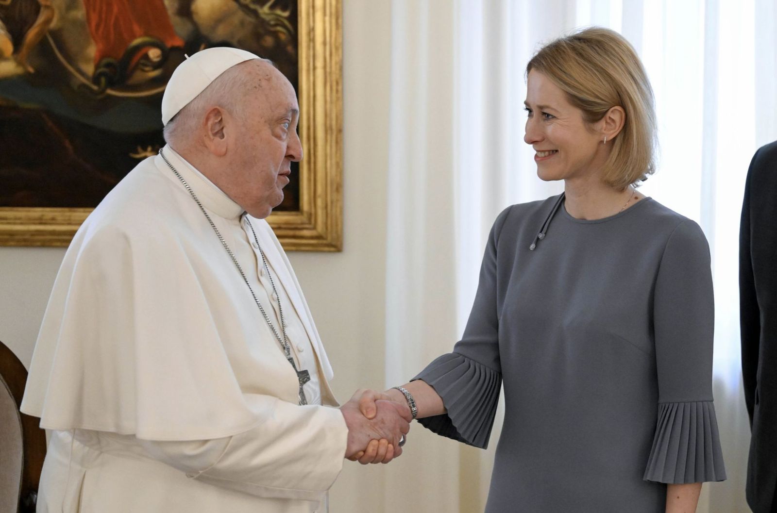 Francisco, con Kaja Kallas, 'ministra' de Exteriores de la UE