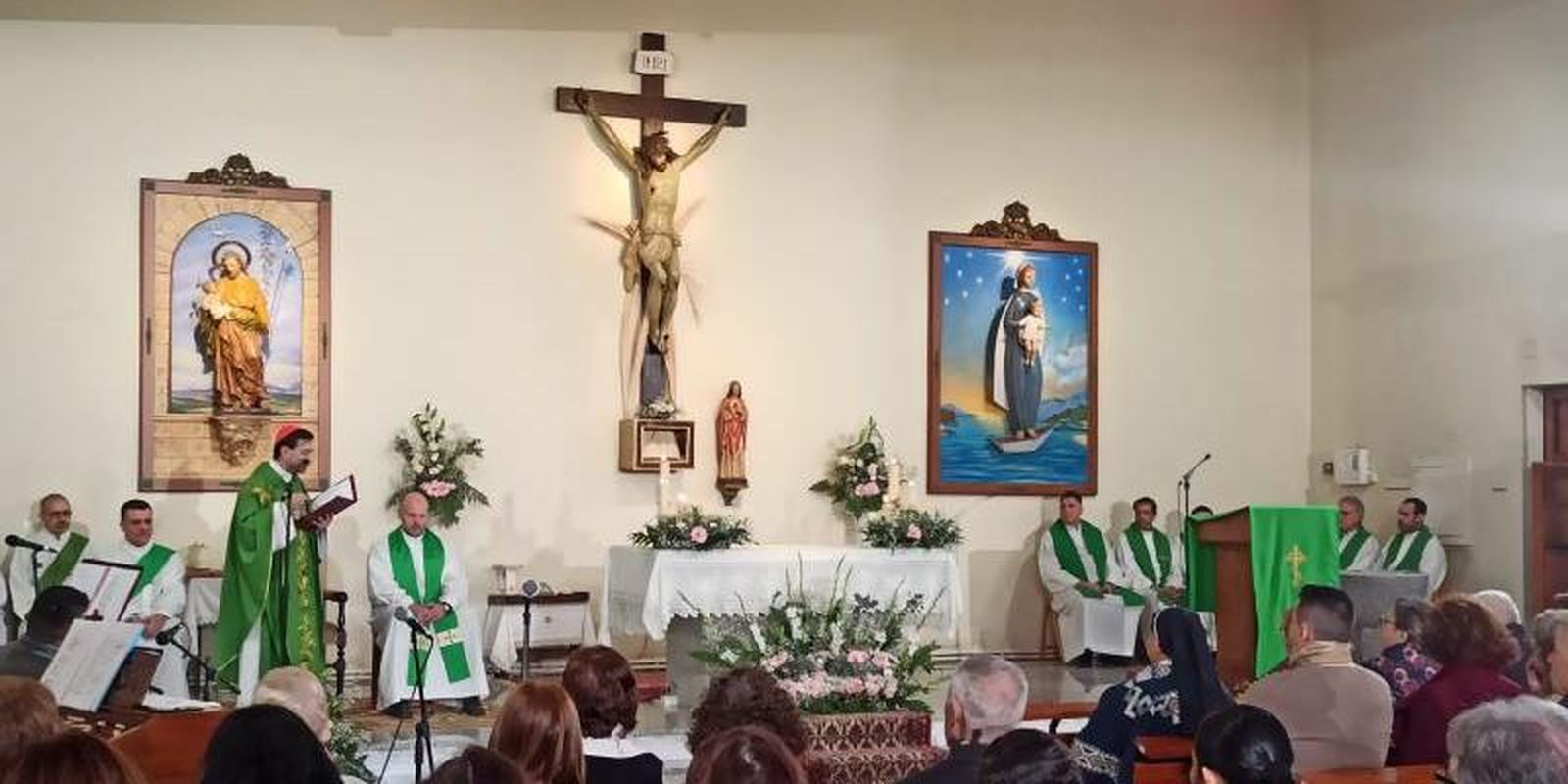 Cobo, en la parroquia Virgen del Mar