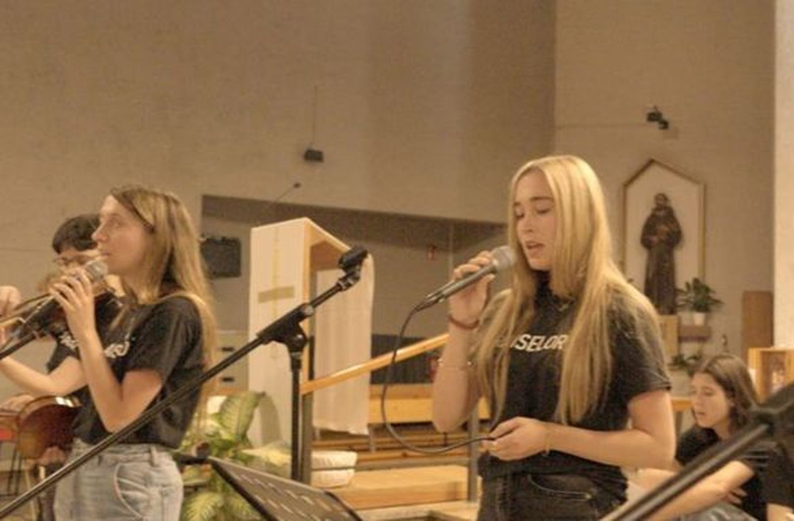 Praiselord Group Music