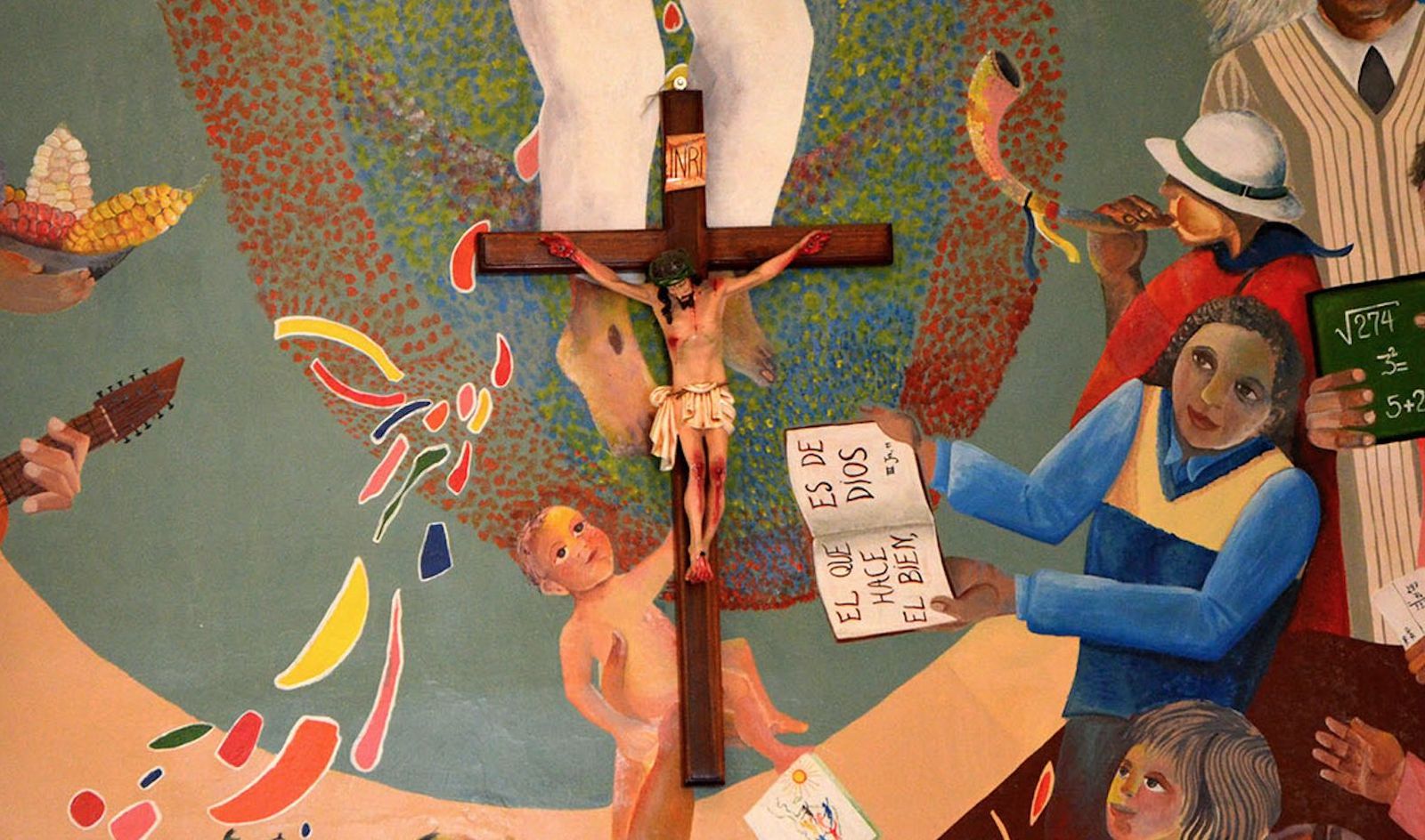 El mural de la capilla del Espíritu Santo, después de la introducción del crucifijo