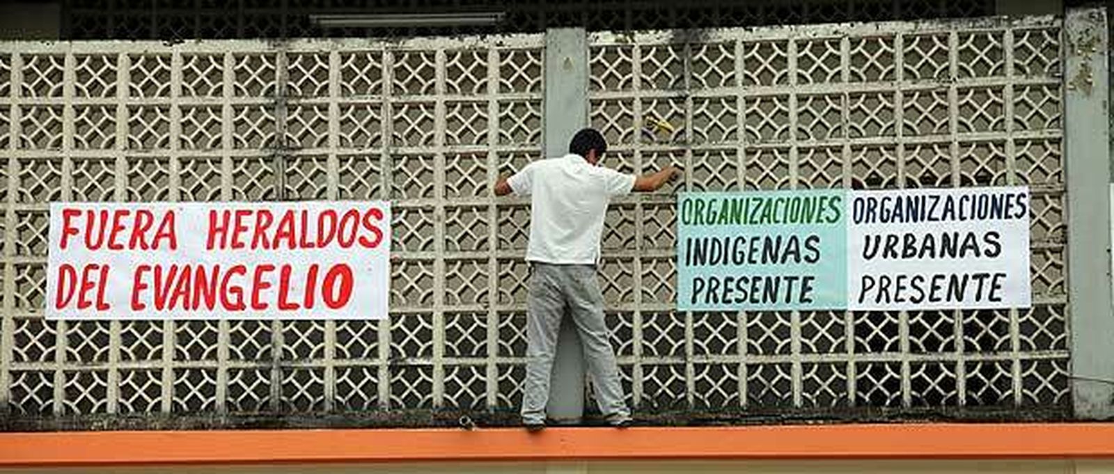 Continúan las protestas en Sucumbíos