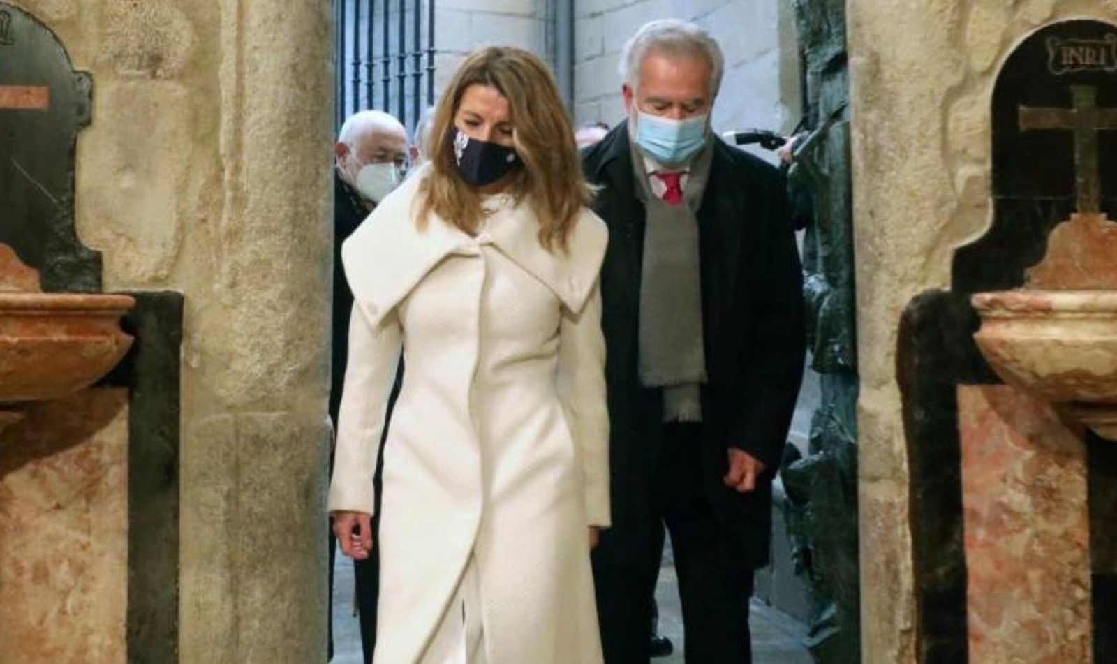 Yolanda Díaz, ministra de Trabajo cruza la puerta santa