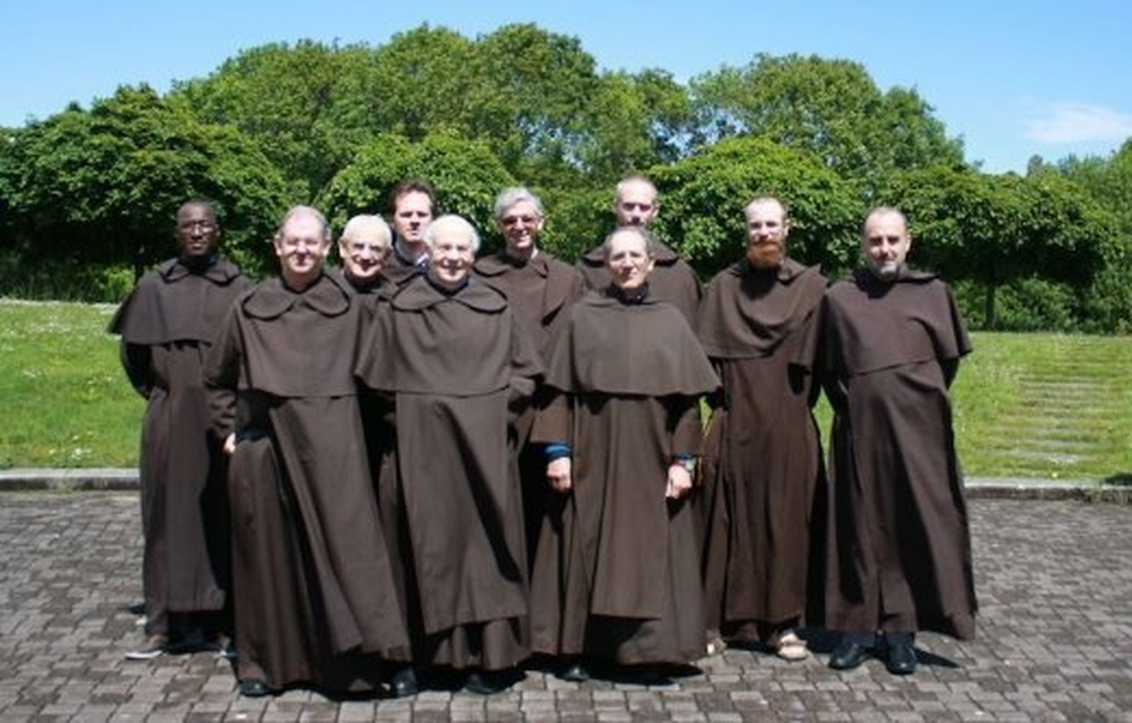 Millán y algunos de sus hermanos carmelitas