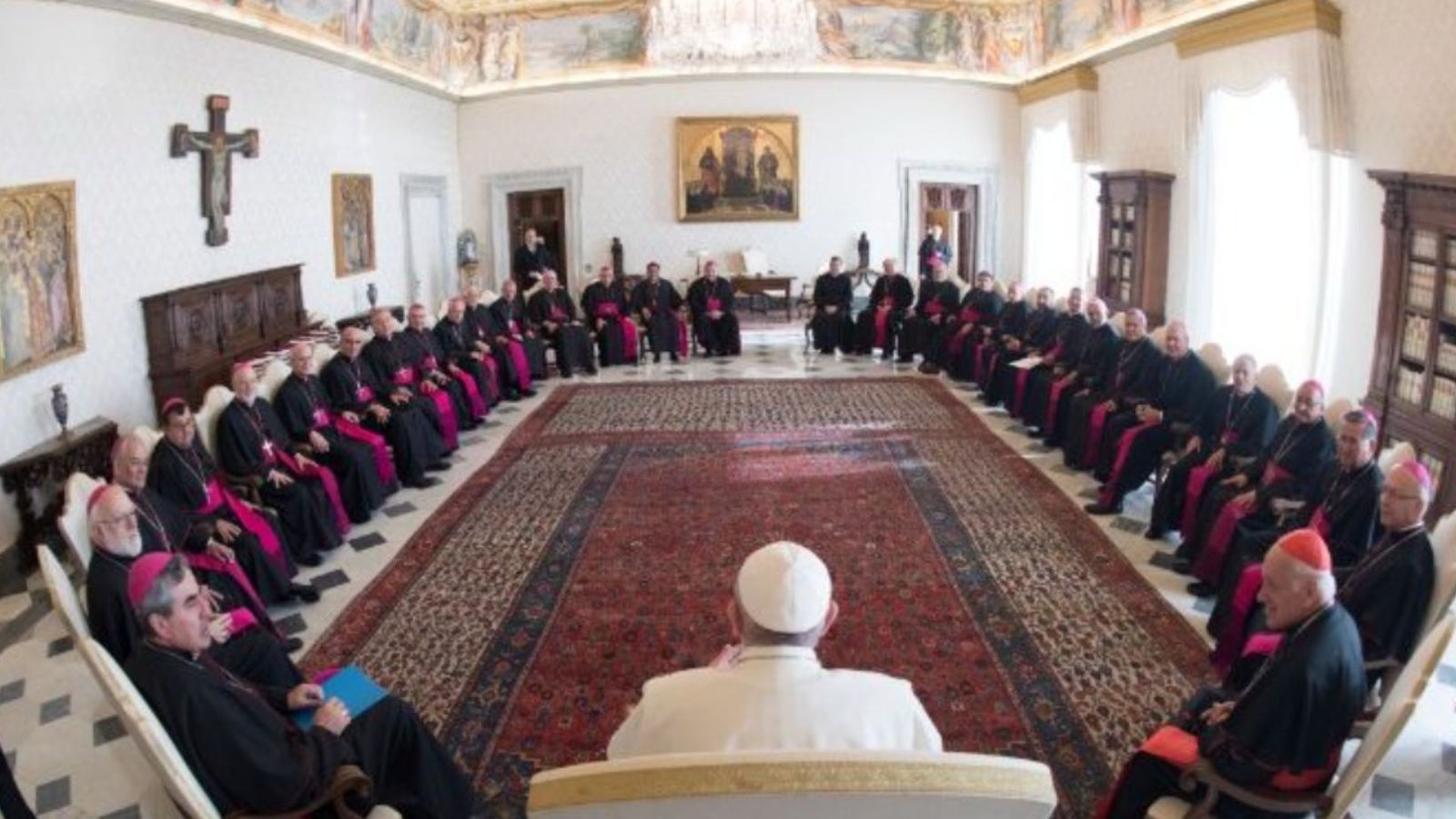 Obispos chilenos renuncian ante el Papa