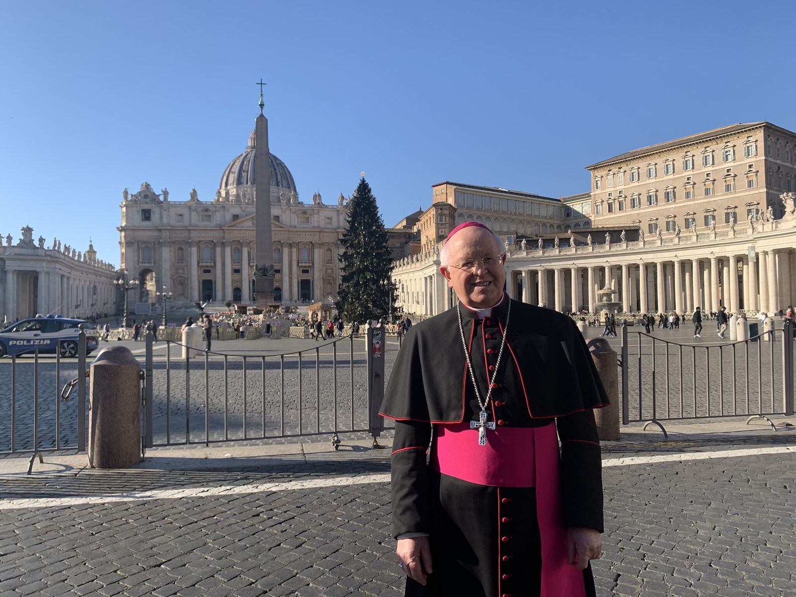 Julián Barrio: "El Papa tiene interés en visitar Santiago"