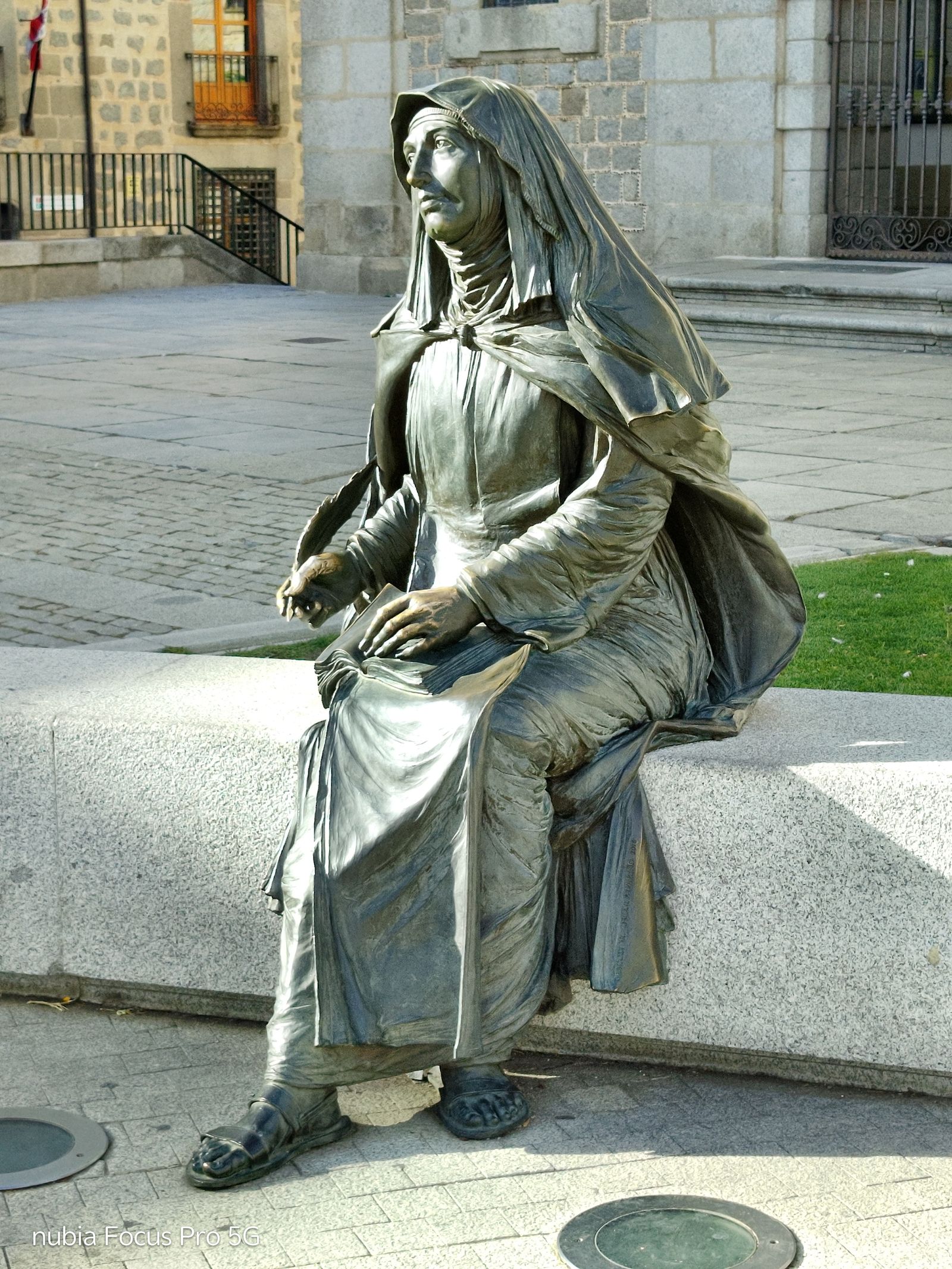 Santa Teresa de Jesús: inquieta, andariega, desobediente …