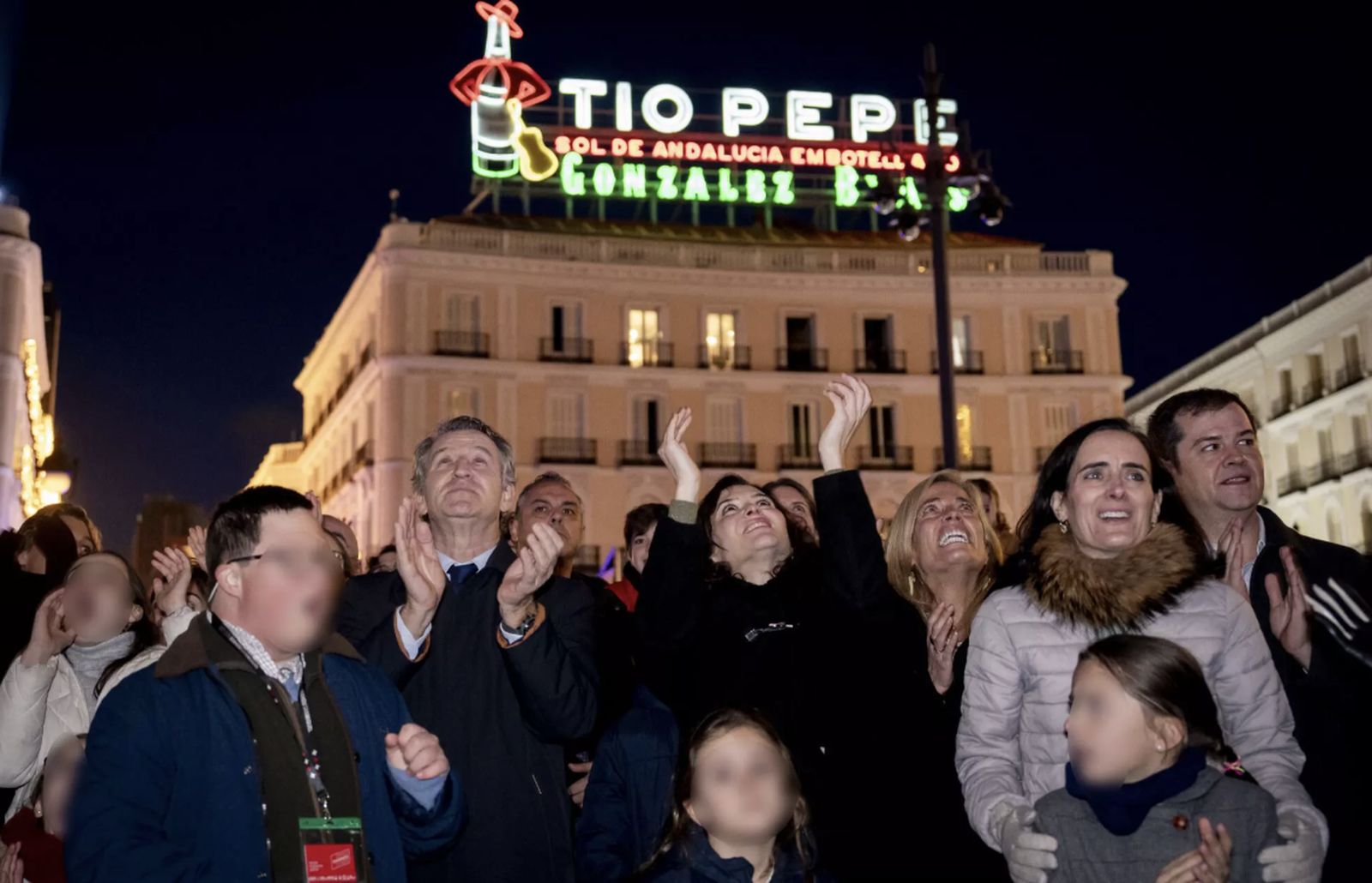 Ayuso y Feijóo, escuchando a Hakuna