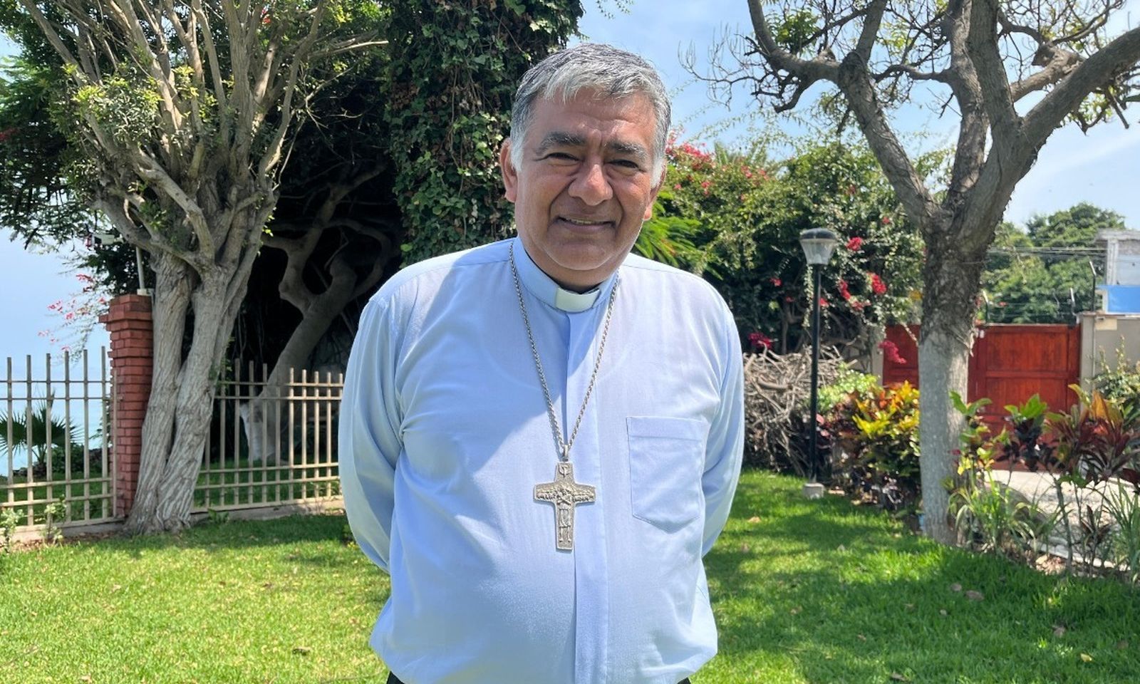 Víctor Villegas ante crisis política y económica en Perú: “No caigamos en el pesimismo, trabajemos juntos”