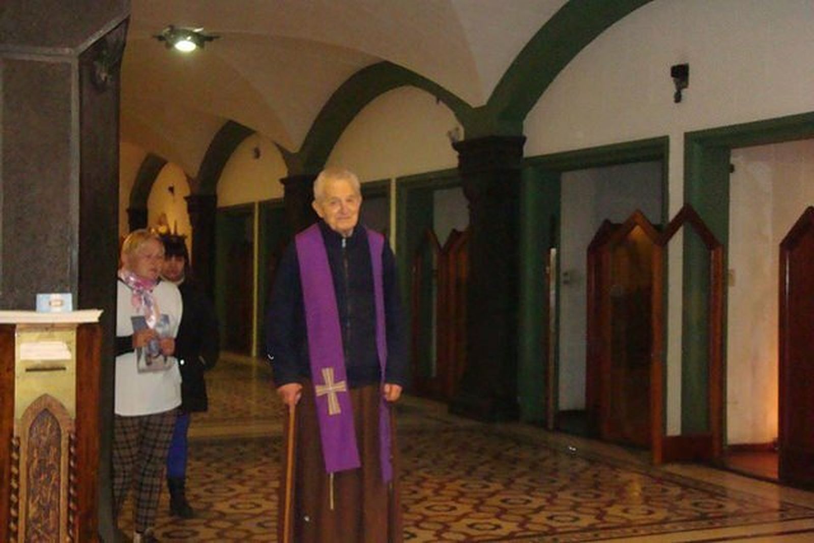 El que el Papa Francisco propone como buen confesor, el padre Luis Dri