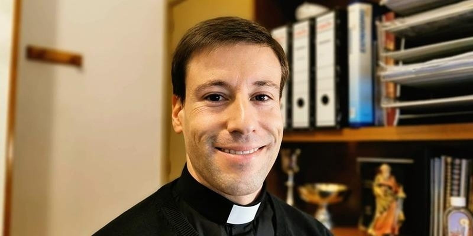 El sacerdote Pablo Martínez acaba de superar el coronavirus  y comparte su experiencia