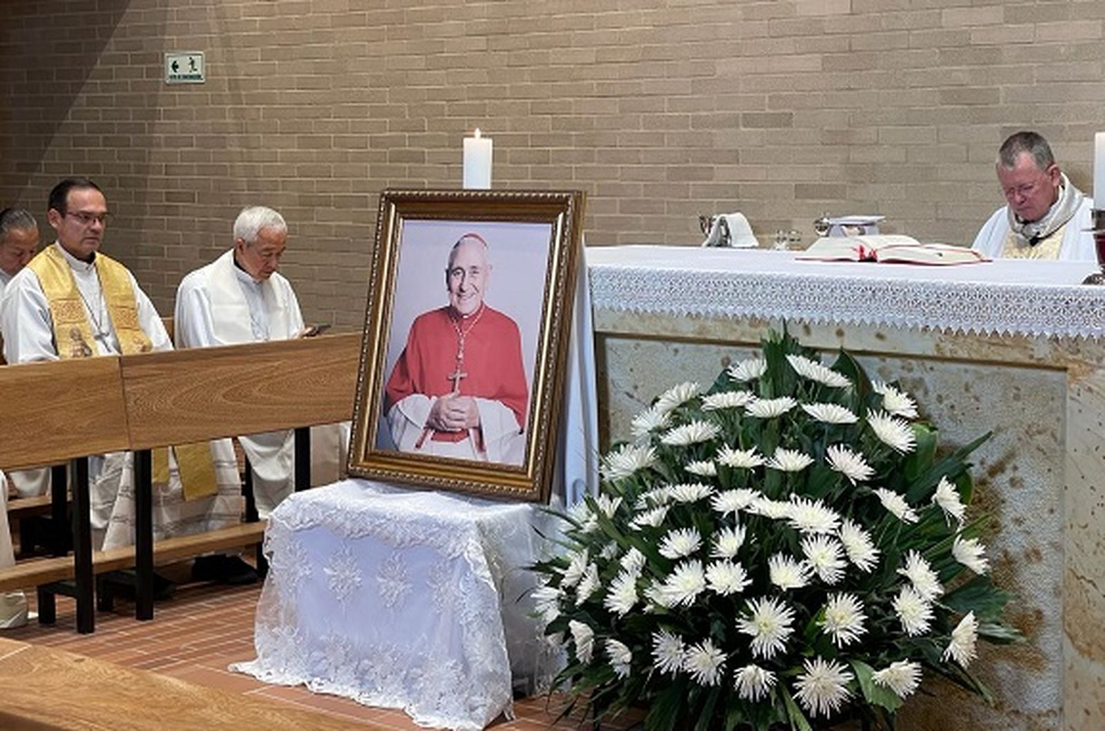 Entronización imagen del Card. Pironio