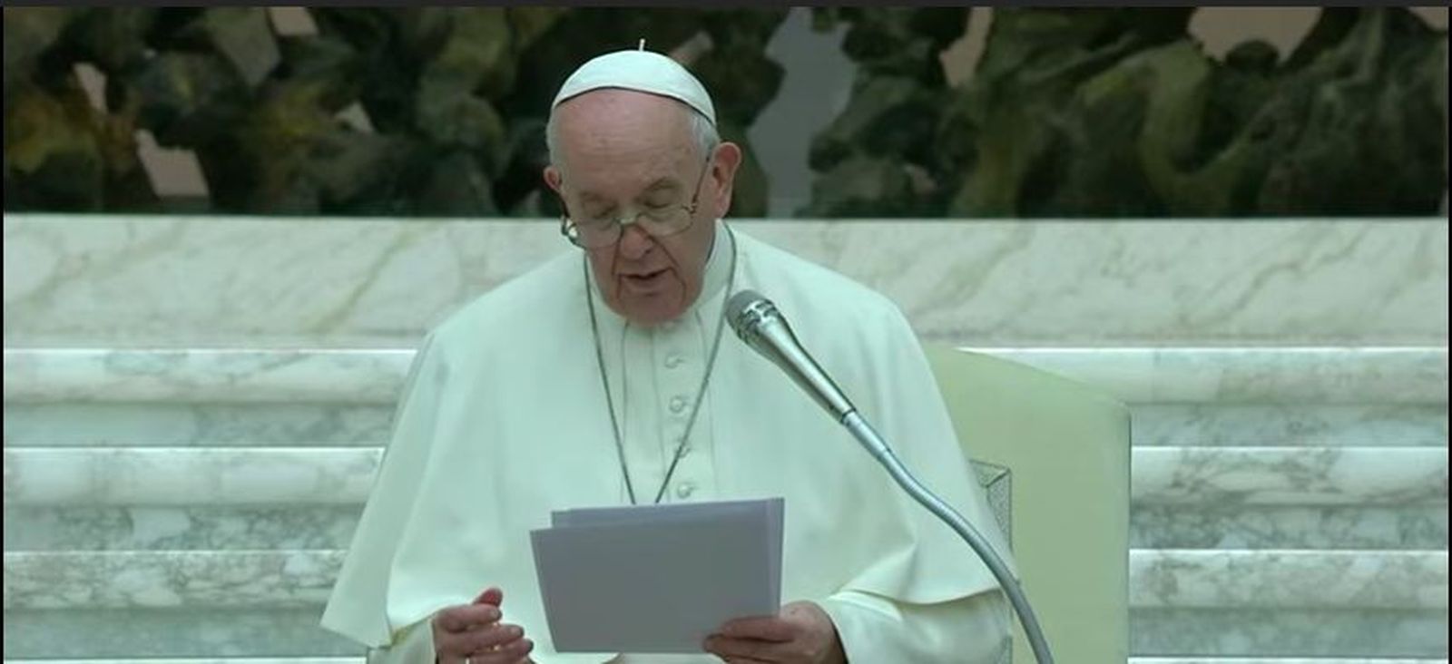 Francisco pidió a parlamentarios del G-20 que tengan un "rol decisivo" frente al cambio climático